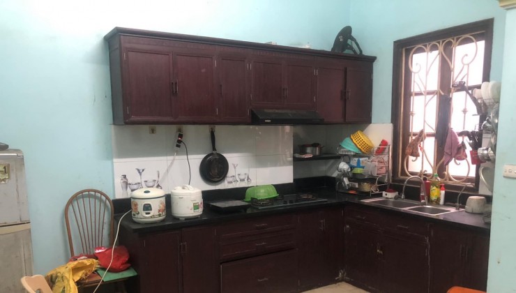 Cho thuê nhà nguyên căn Bùi Xương Trạch-Thanh Xuân DT 45 m2 - 4 tầng - Giá 8,xTriệu